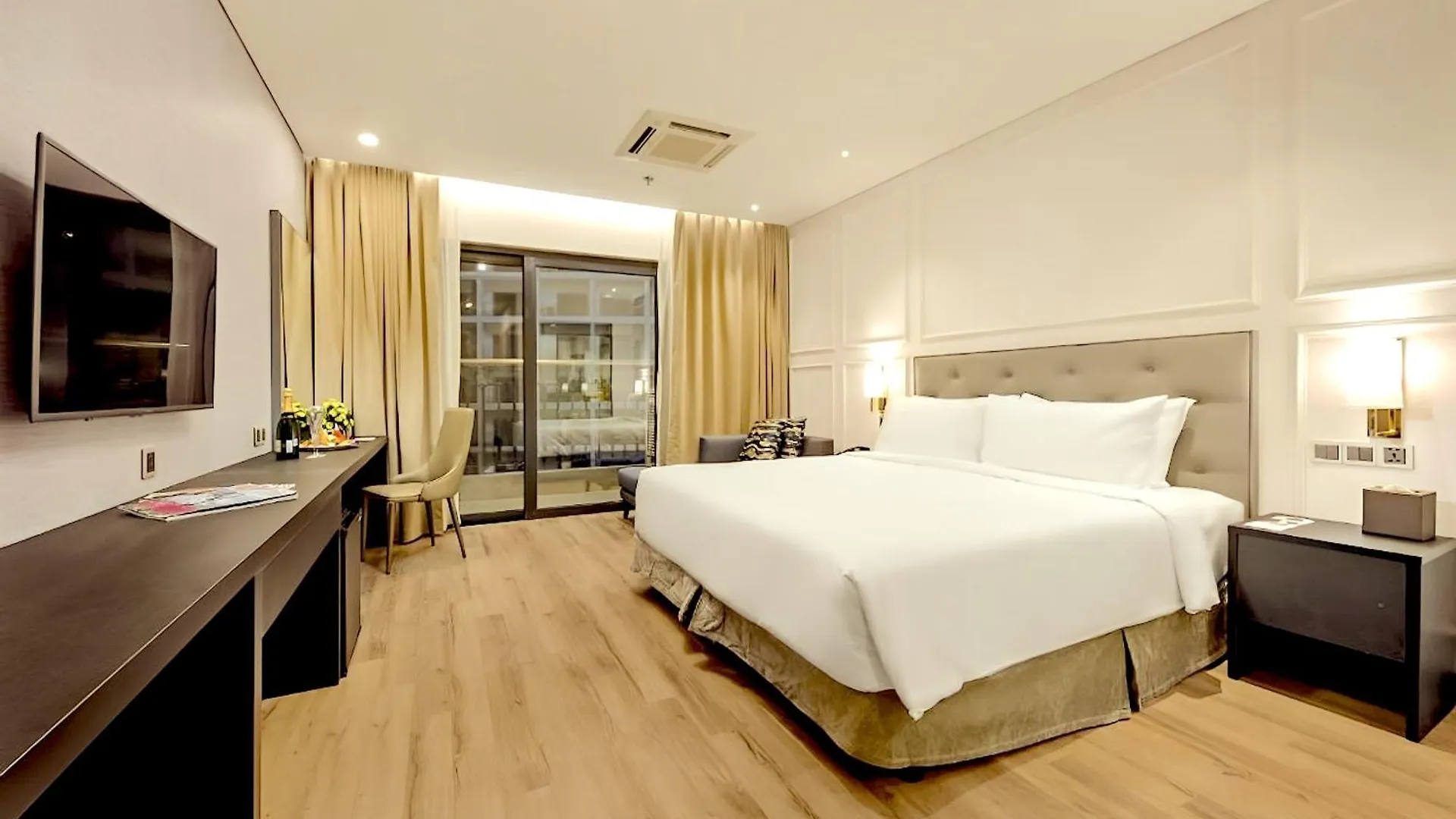 Golden Apartment In Da Nang Bay 0*,