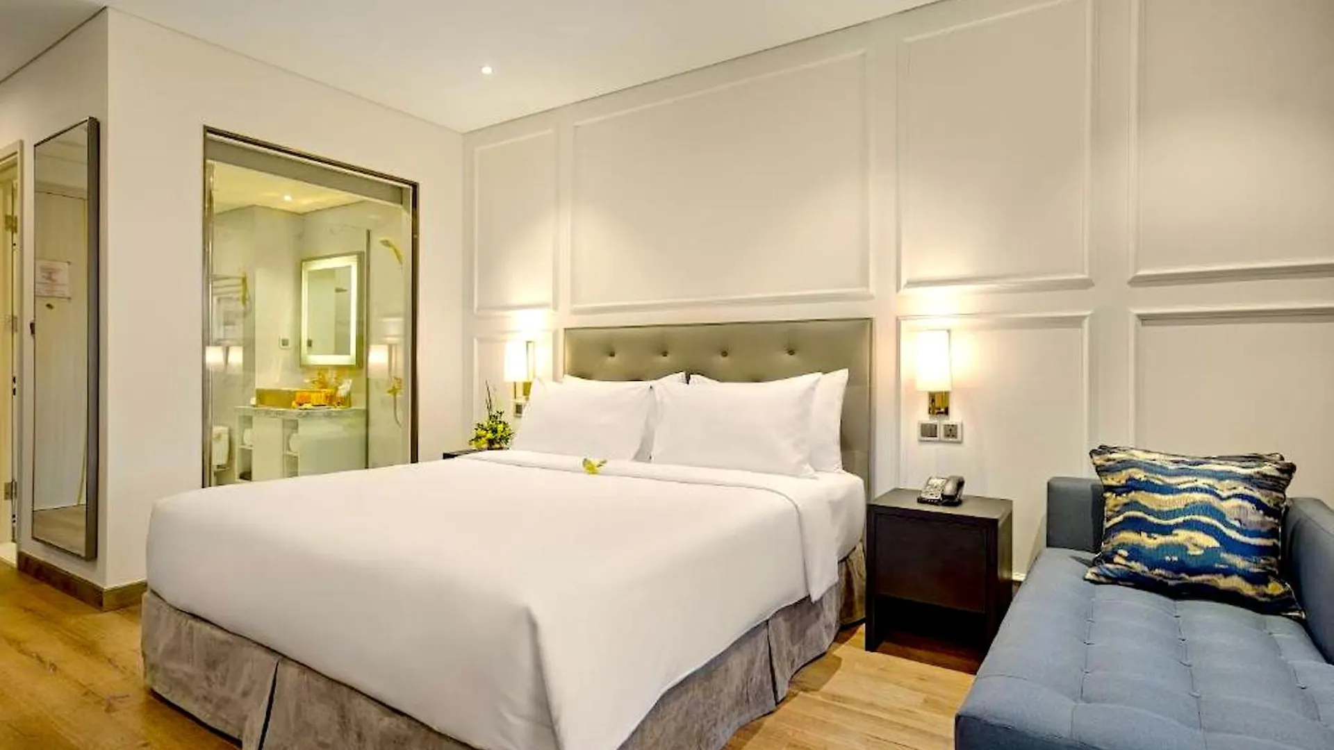 Aparthotel Golden Apartment In Da Nang Bay Vietnam