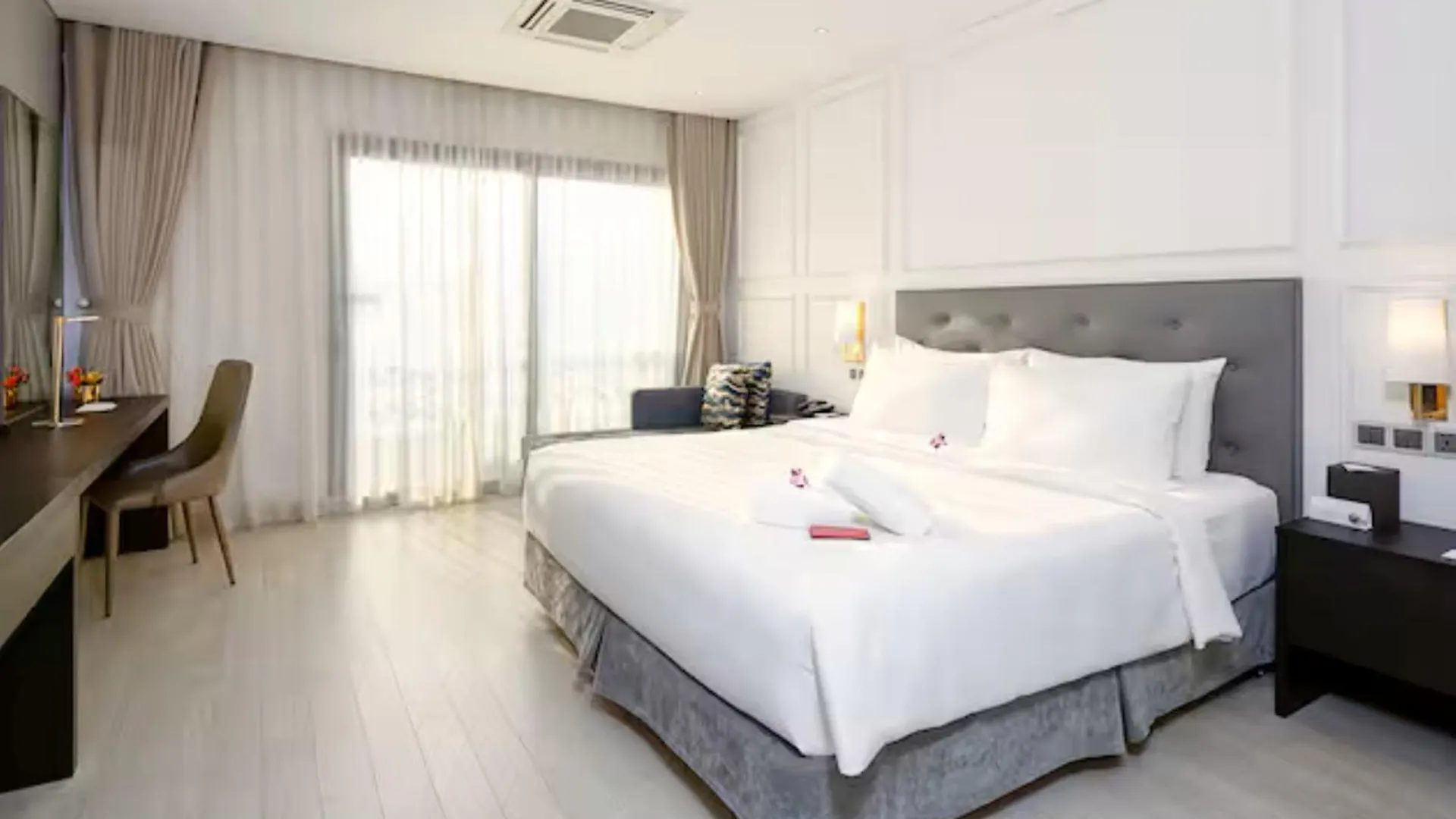 Golden Apartment In Da Nang Bay Aparthotel